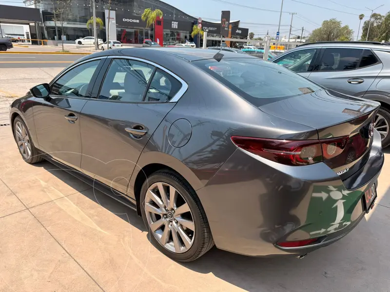mazda 3-sedan