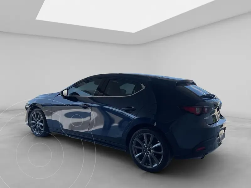 mazda 3-sedan