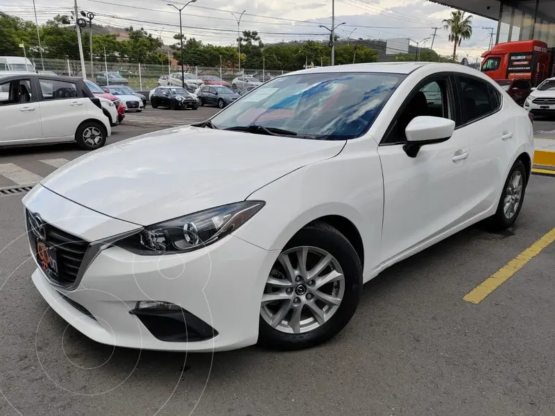 Foto Mazda 3 Sedan i Touring usado (2016) color Blanco precio $250,000