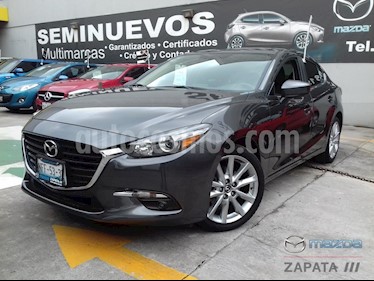 Mazda 3 Sedan i Sport usado (2018) color Gris Titanio precio $255,000