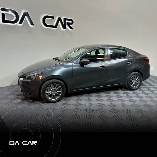 mazda 3-sedan