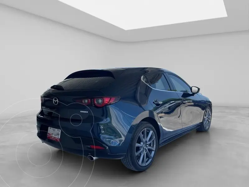 mazda 3-sedan