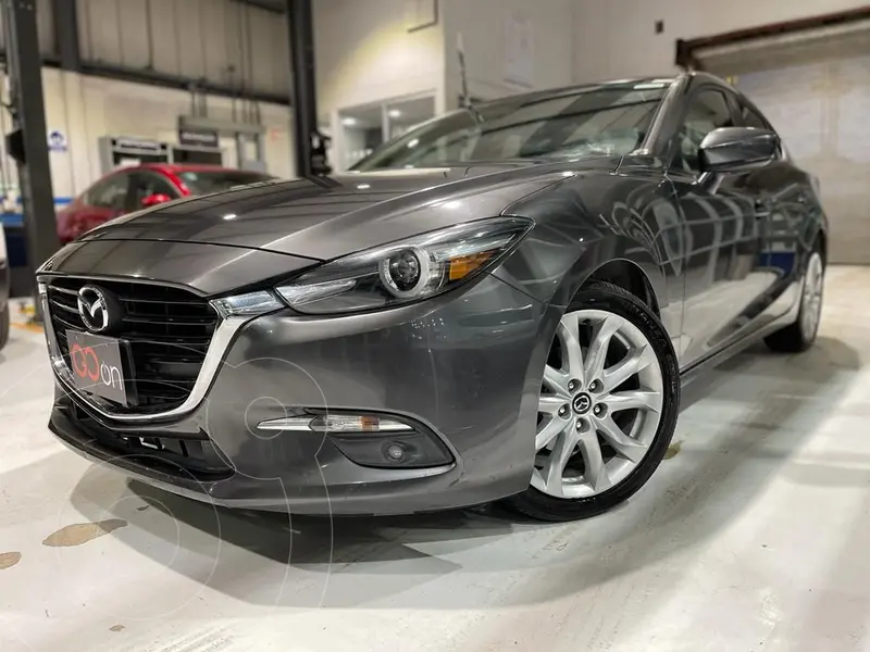 Foto Mazda 3 Sedan s Grand Touring Aut usado (2018) color Gris financiado en mensualidades(enganche $85,000 mensualidades desde $6,162)