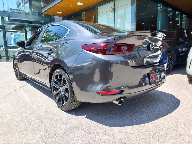 mazda 3-sedan