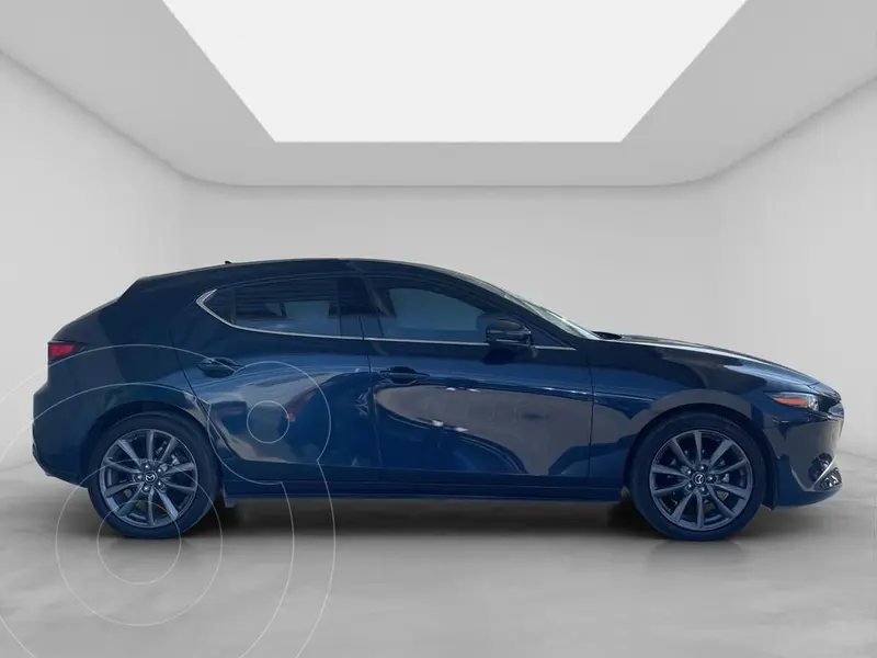 mazda 3-sedan
