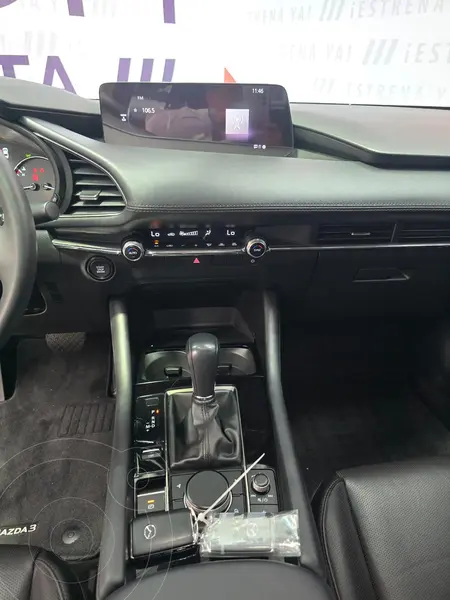mazda 3-sedan