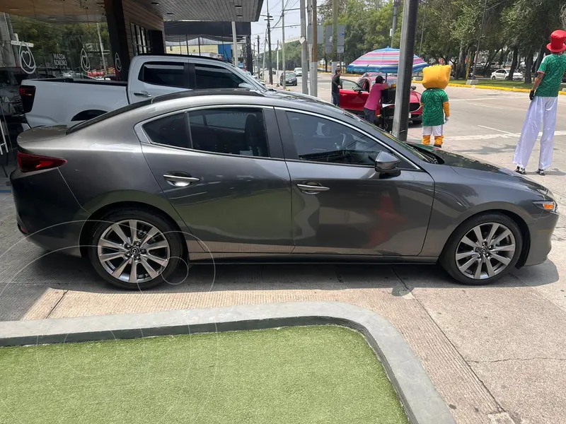 mazda 3-sedan