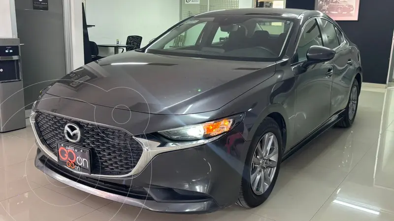 Foto Mazda 3 Sedan i Sport usado (2020) color Gris financiado en mensualidades(enganche $77,662 mensualidades desde $5,939)