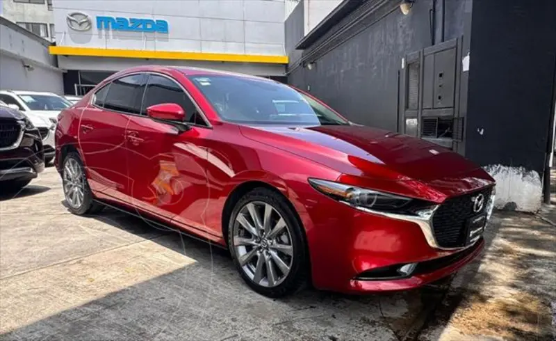 Foto Mazda 3 Sedan i Grand Touring Aut usado (2024) color Rojo precio $410,000