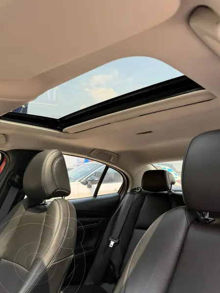 mazda 3-sedan