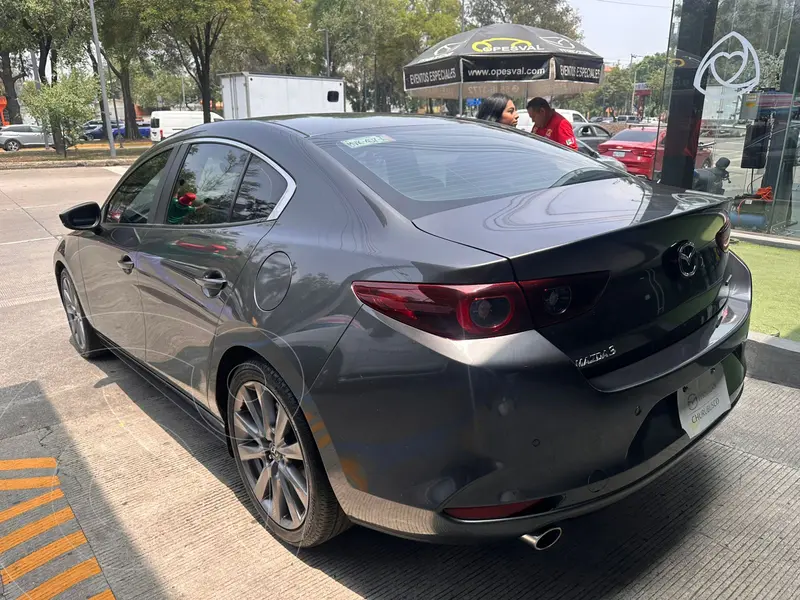 mazda 3-sedan