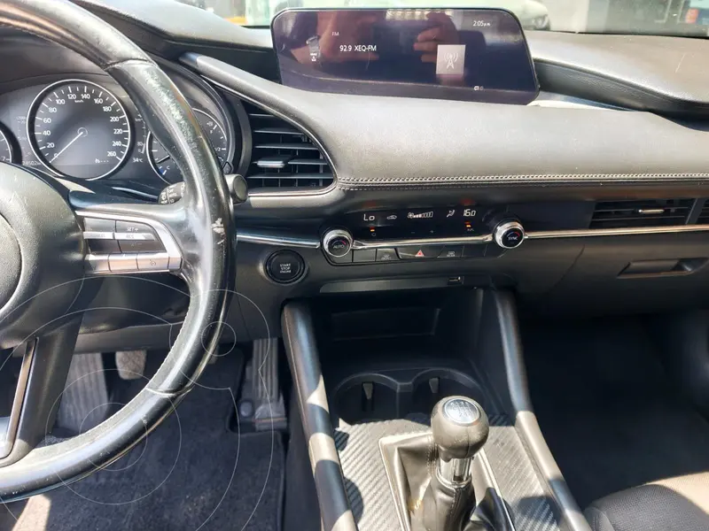 mazda 3-sedan