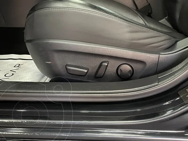 mazda 3-sedan
