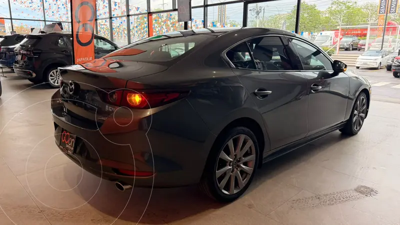mazda 3-sedan