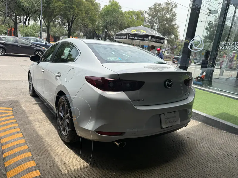 mazda 3-sedan