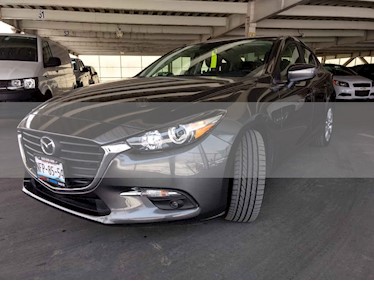 foto Mazda 3 Sedan s Aut usado (2018) color Gris precio $310,000