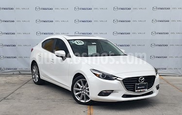 Foto venta Auto usado Mazda 3 Sedan s Grand Touring Aut (2018) color Blanco Perla precio $330,000