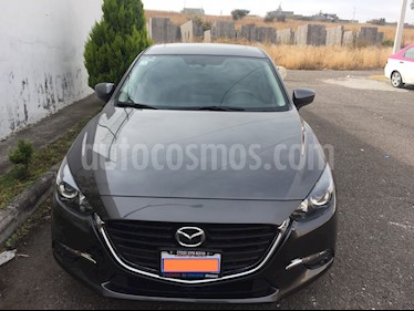 foto Mazda 3 Sedan s usado (2018) color Gris Titanio precio $279,000