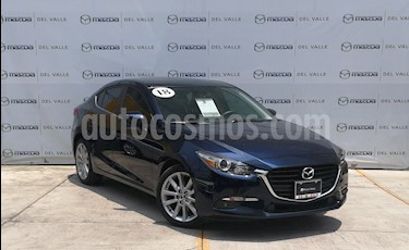 foto Mazda 3 Sedan s usado (2018) color Azul Marino precio $280,000