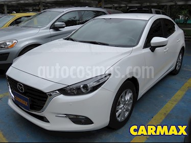 foto Mazda 3 2.0L Touring usado (2018) color Blanco precio $54.900.000