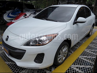 foto Mazda 3 1.6L usado (2014) color Blanco precio $36.900.000