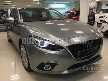 Foto Mazda 3 Sport 1.6L Aut usado (2015) color Gris Oscuro precio BoF280.000