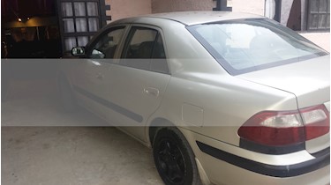 Mazda 626 nuevo milenio usado (2001) color Plata precio $8.500.000