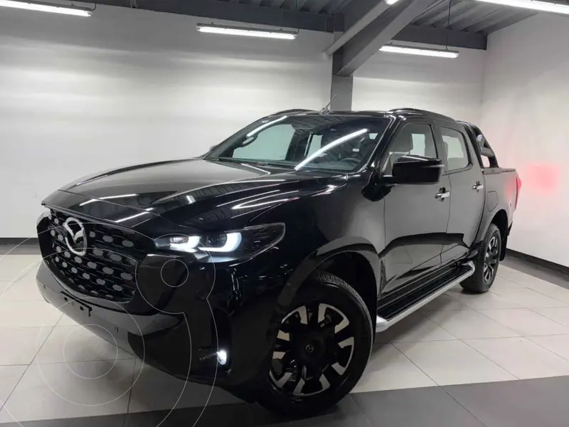 Foto Mazda BT-50 Signature usado (2025) color Negro precio $650,000
