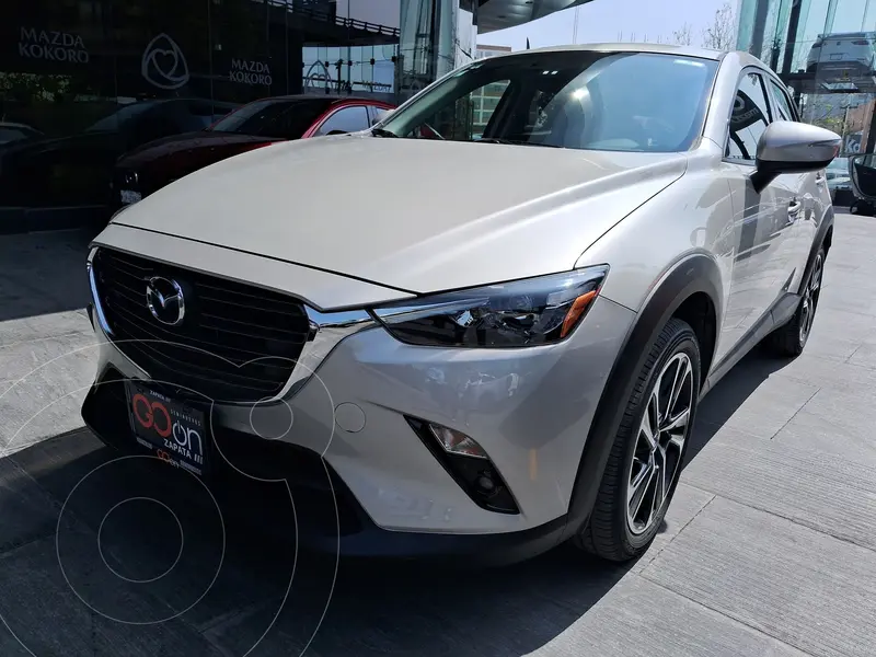 Foto Mazda CX-3 i Sport usado (2025) color plateado precio $385,000