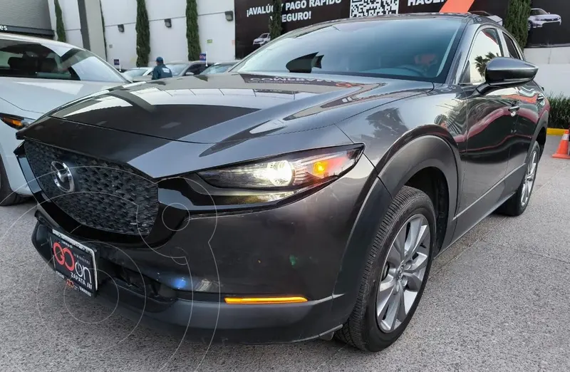 Foto Mazda CX-30 i Sport MHEV usado (2023) color Gris precio $425,000