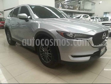 foto Mazda CX-5 2.0L i Sport usado (2018) color Gris precio $329,000