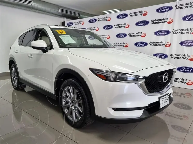 Foto Mazda CX-5 2.5L T Signature usado (2019) color Blanco precio $510,000