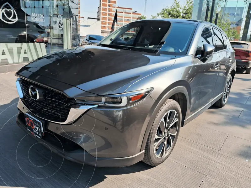 Foto Mazda CX-5 Signature usado (2023) color MAZGGRIS TITANIO financiado en mensualidades(enganche $149,875 mensualidades desde $11,461)