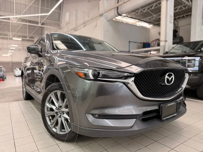 Foto Mazda CX-5 s Grand Touring usado (2021) color Gris Oscuro precio $369,900