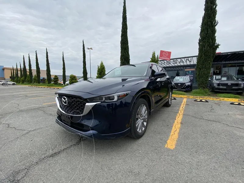 Foto Mazda CX-5 s Grand Touring usado (2024) color Azul Marino financiado en mensualidades(enganche $179,208 mensualidades desde $8,552)