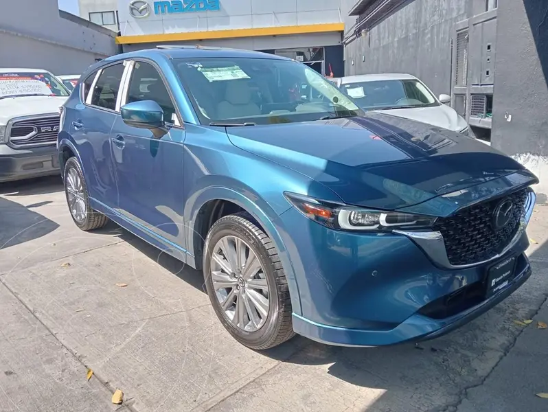 Foto Mazda CX-5 Signature usado (2024) color Azul precio $580,000