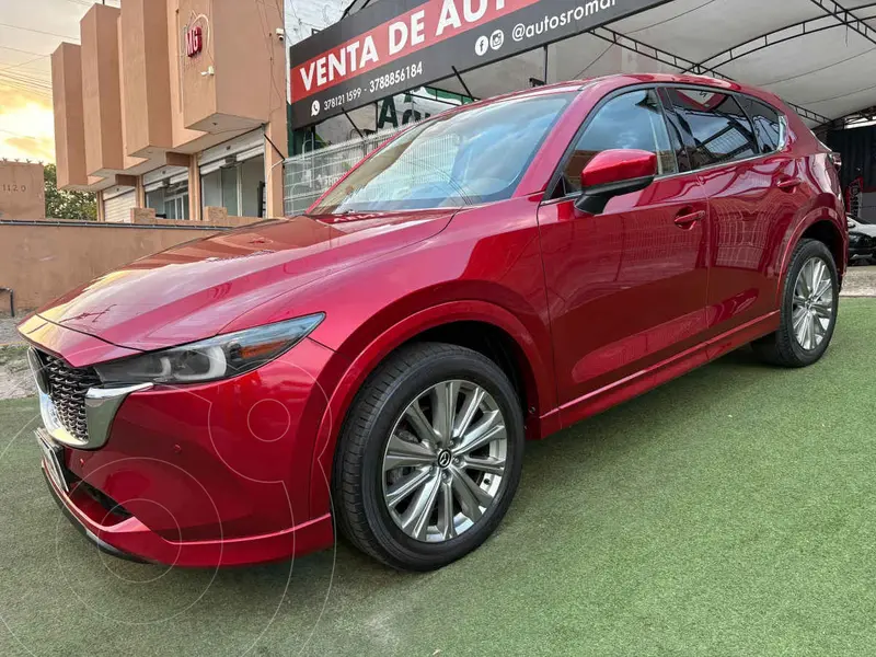 Foto Mazda CX-5 Signature usado (2024) color Rojo precio $559,999