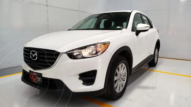 Foto Mazda CX-5 2.0L iSport usado (2017) color Blanco precio $249,000