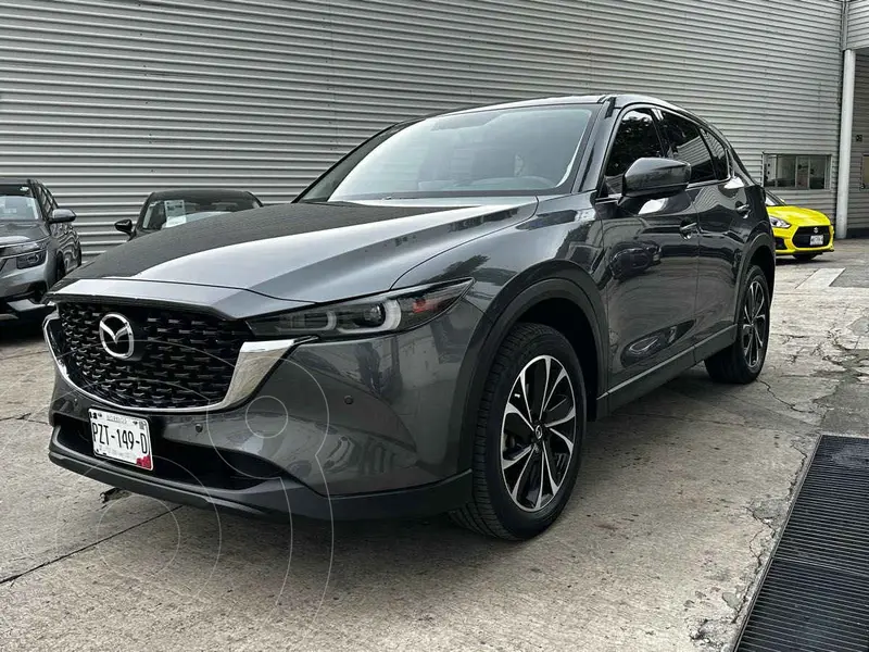 Foto Mazda CX-5 Signature usado (2023) color Gris precio $499,000