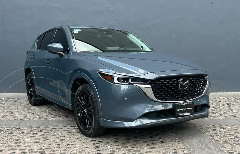 Foto Mazda CX-5 Signature usado (2024) color Gris precio $580,000