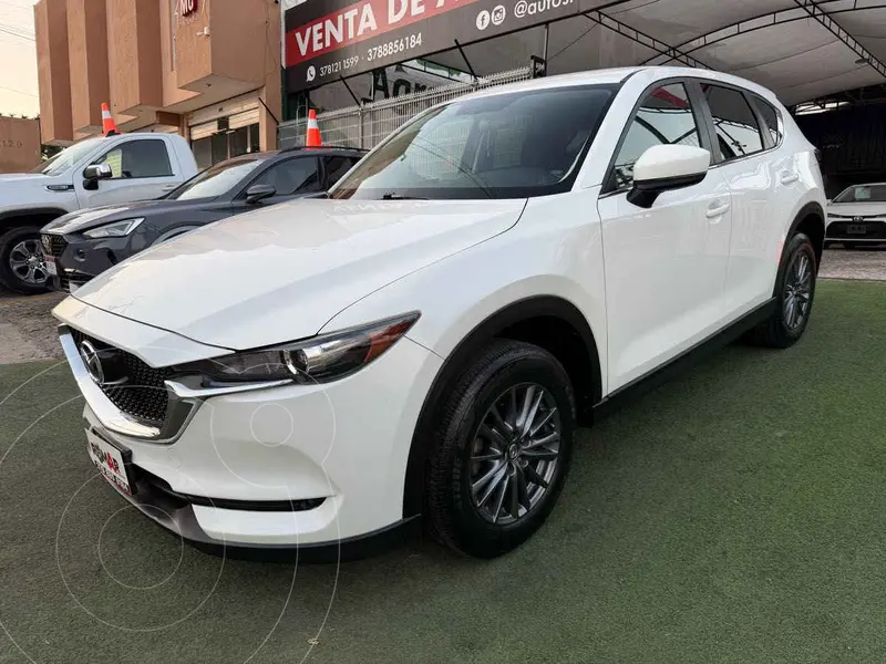 Foto Mazda CX-5 2.0L i Sport usado (2019) color Blanco precio $319,999