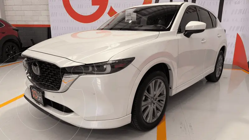 Foto Mazda CX-5 2.5L T Signature usado (2024) color MAZKRHODIUM WHITE METALLIC precio $539,000
