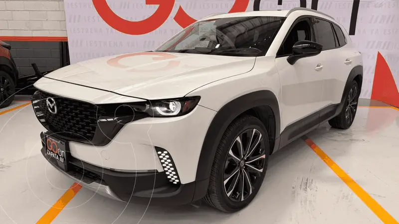 Foto Mazda CX-50 Signature usado (2024) color MAZKWIND CHILL PEARL precio $640,000