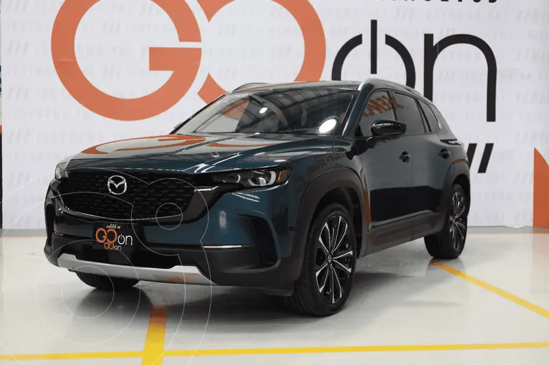 Foto Mazda CX-50 Signature usado (2024) color MAKAZUL METALICO precio $649,000