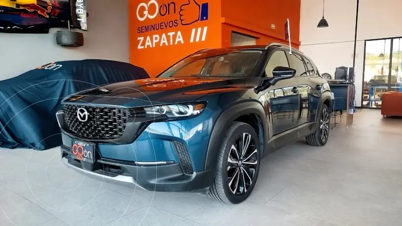 Foto Mazda CX-50 Signature usado (2024) color Azul financiado en mensualidades(enganche $183,938 mensualidades desde $14,066)