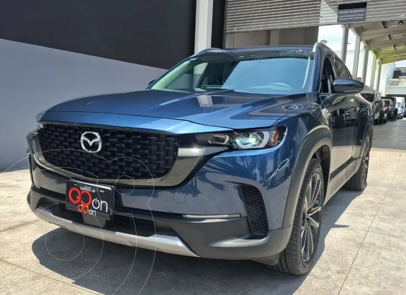 Foto Mazda CX-50 Signature usado (2024) color Azul financiado en mensualidades(enganche $169,768 mensualidades desde $12,982)