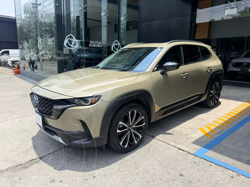 Foto Mazda CX-50 Signature usado (2025) color Beige Artio precio $689,000