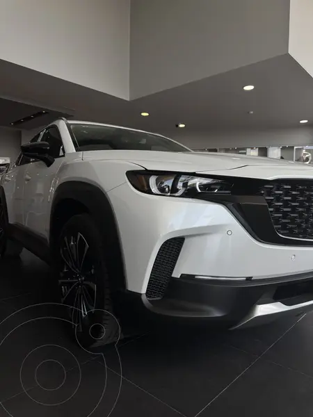 Foto Mazda CX-50 Signature nuevo color Blanco Perla precio $818,900