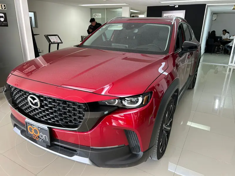 Foto Mazda CX-50 Signature usado (2024) color Rojo financiado en mensualidades(enganche $209,825 mensualidades desde $16,045)