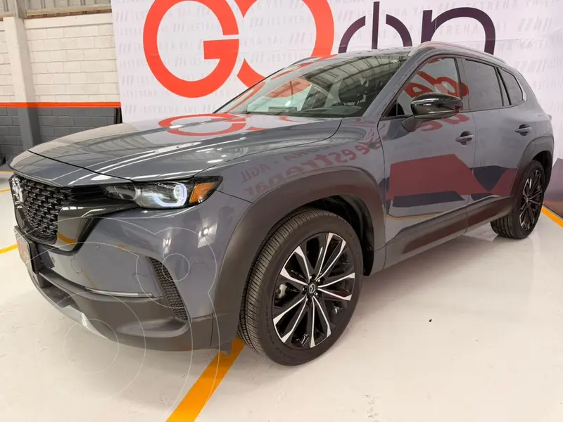 Foto Mazda CX-50 Signature usado (2025) color Gris financiado en mensualidades(enganche $190,478 mensualidades desde $14,566)